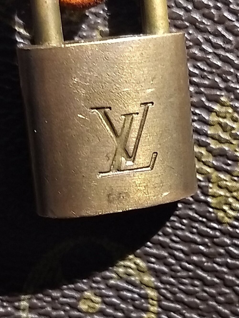 Louis Vuitton Monogram M41528 Brown Canvas France Vintage Bag. - Picture 7 of 14